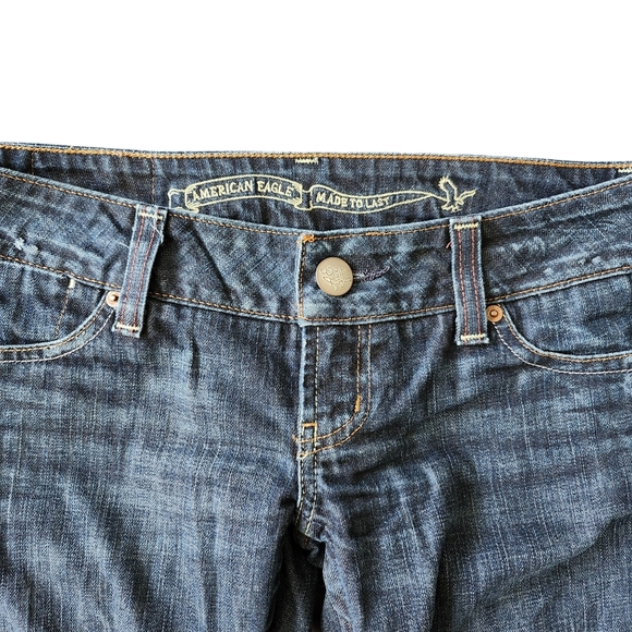 American Eagle Artist Flared Blue Jeans. Sz. 2 - Picture 6 of 11